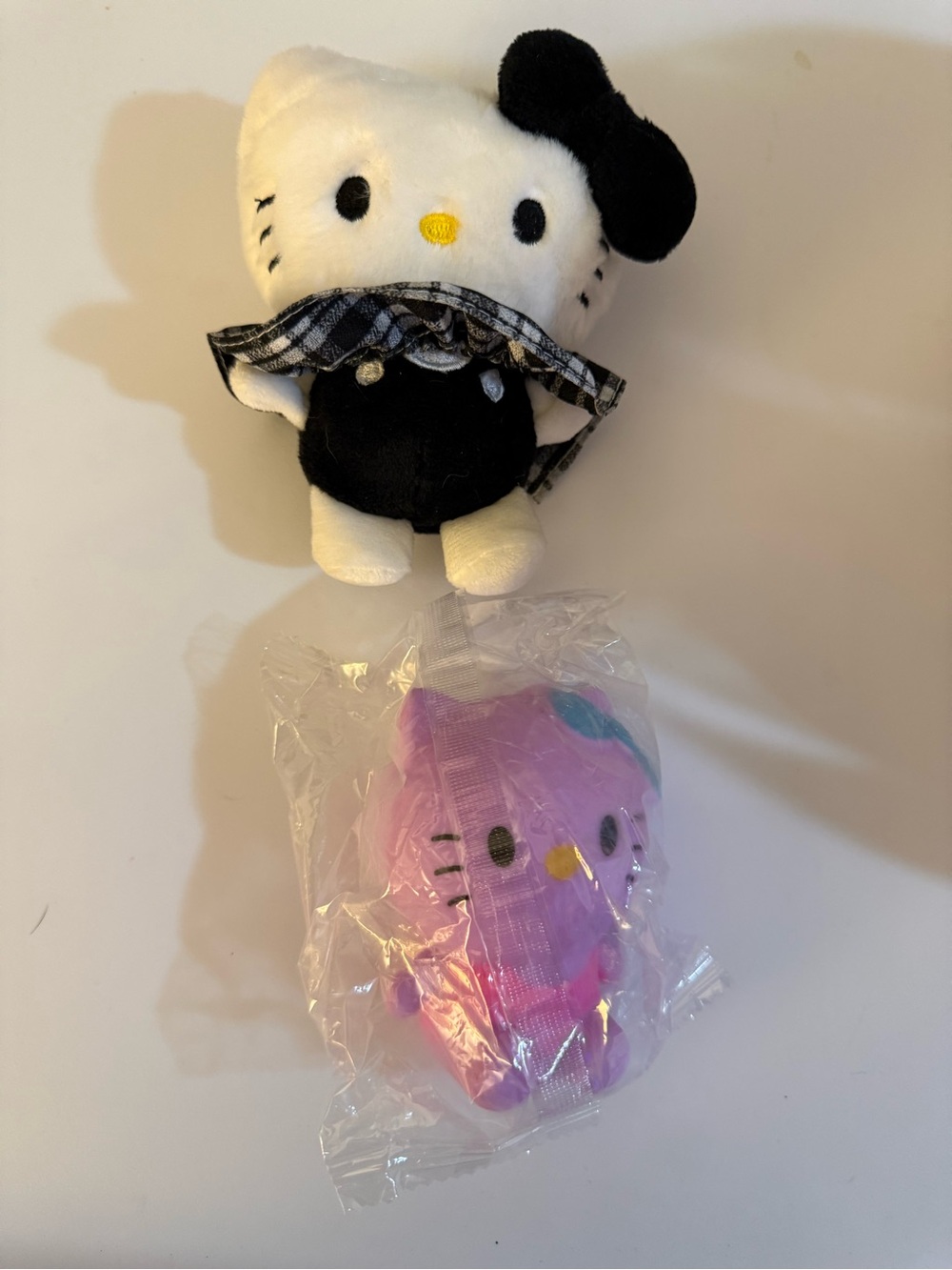 Hello Kitty Bundle - Picture 5 of 6